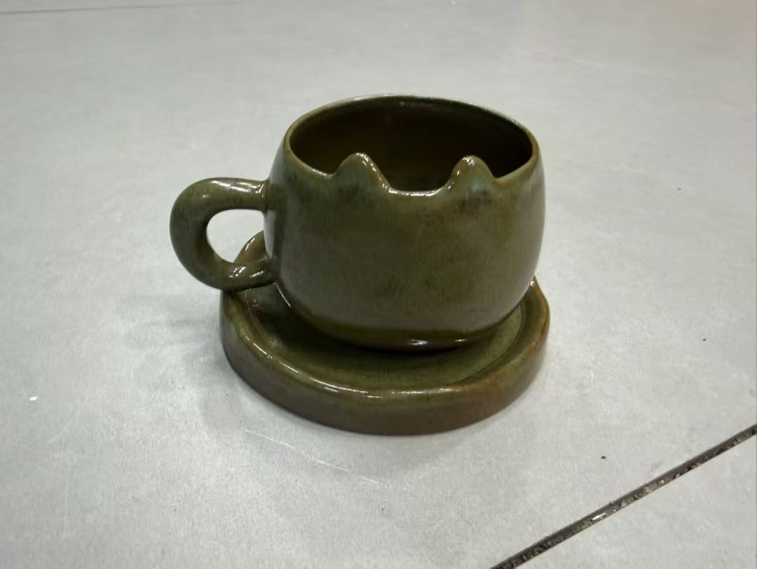 Olive Crown Handmade Jingdezhen Porcelain Mug Set