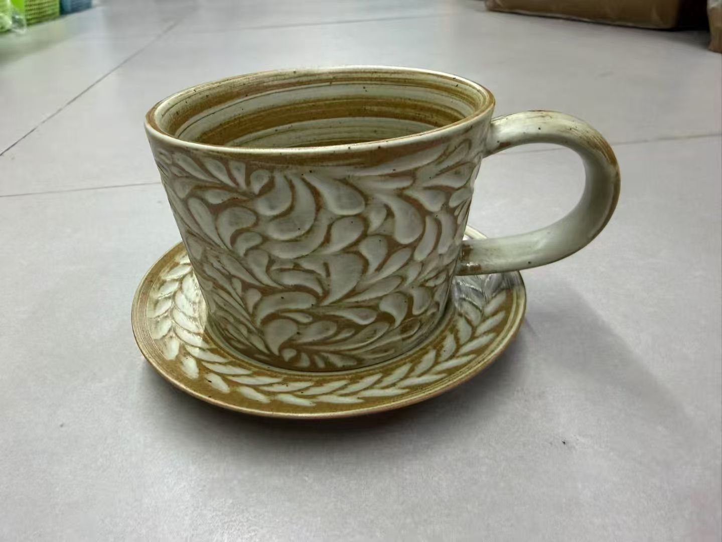 Kiln Vine Scroll — Jingdezhen Hand-Carved Relief Stoneware Mug & Saucer Set